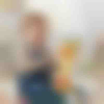 Interaktívna plyšová žirafa | GIRADANCE